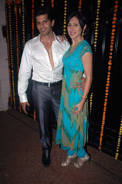 एकता कपूर की दिवाली पार्टी में सितारे | ग्लैमर का तड़का