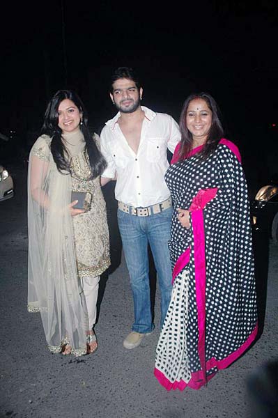 एकता कपूर की दिवाली पार्टी में सितारे | ग्लैमर का तड़का