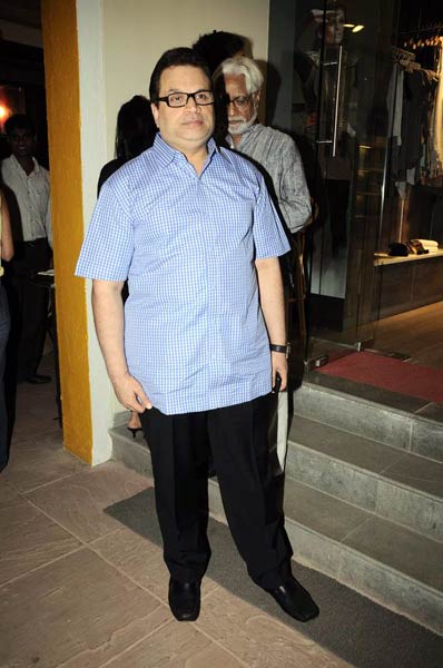 अनिता डोंगरे के कैफे उद्घाटन पर सितारे | ये है जलवा