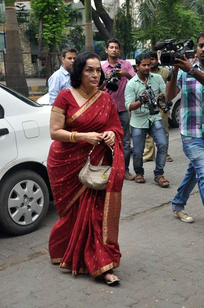 ऐश्वर्या की गोदभराई पर बॉलीवुड का 'जलसा' | मातृत्‍व सुख