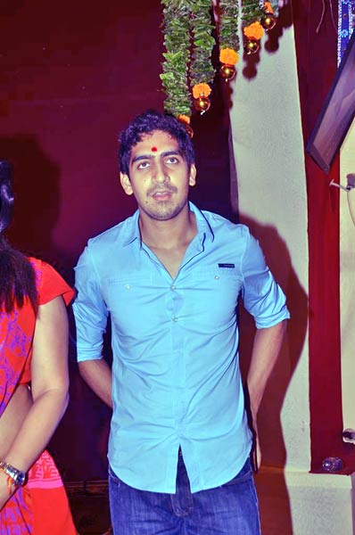 सिनेमा जगत के दिग्‍गजों की दुर्गापूजा...। विशेष कवरेज