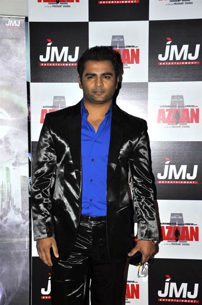 'अजान' की पार्टी में शाहरुख का जलवा  | किंग खान की पार्टी