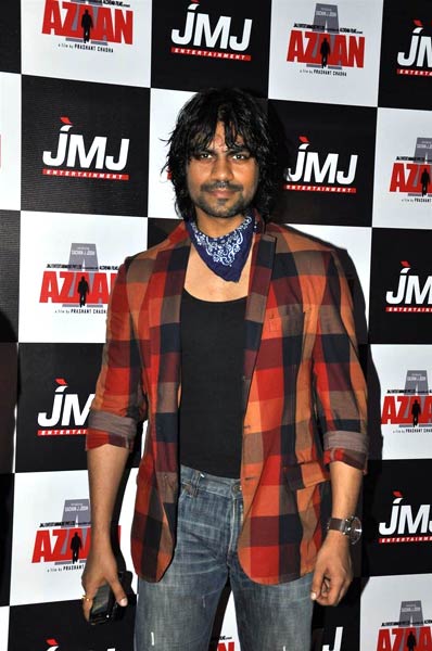 'अजान' की पार्टी में शाहरुख का जलवा  | किंग खान की पार्टी