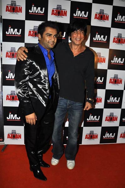 'अजान' की पार्टी में शाहरुख का जलवा  | किंग खान की पार्टी