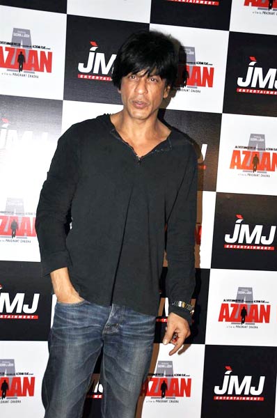 'अजान' की पार्टी में शाहरुख का जलवा  | किंग खान की पार्टी