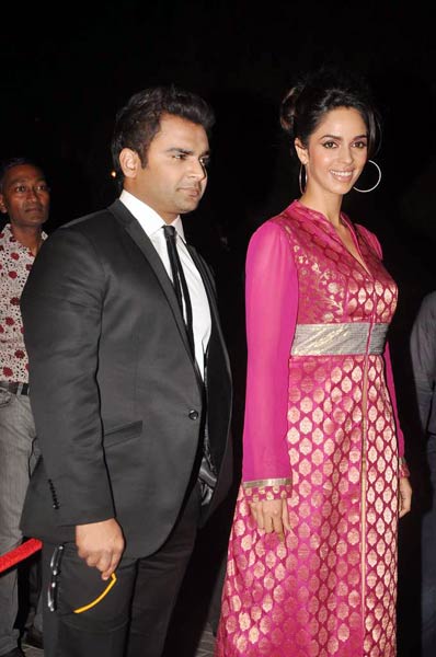 'अजान' के प्रीमियर पर सितारे | 'अजान' का म्‍यूजिक लॉन्‍च...