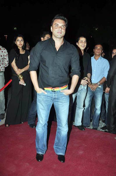 'अजान' के प्रीमियर पर सितारे | 'अजान' का म्‍यूजिक लॉन्‍च...