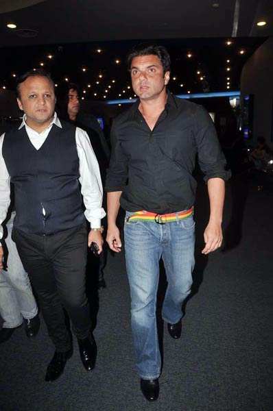 'अजान' के प्रीमियर पर सितारे | 'अजान' का म्‍यूजिक लॉन्‍च...