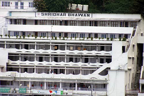 चलो बुलावा आया है, माता ने बुलाया है... | विशेष कवरेज