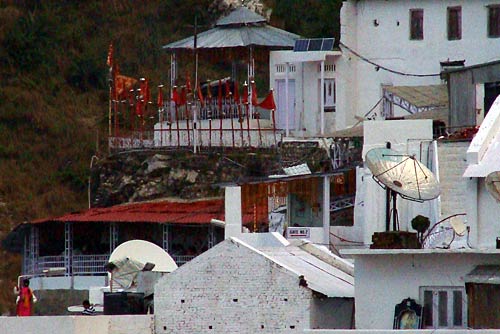 चलो बुलावा आया है, माता ने बुलाया है... | विशेष कवरेज