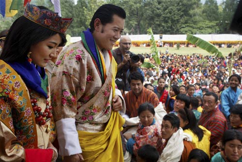 13 अक्टूबर 2011: तस्वीरों में देखें दिनभर की बड़ी खबरें | पढ़ें