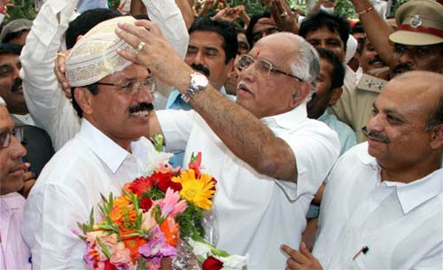 उतार-चढाव भरा रहा है येदियुरप्पा का जीवन