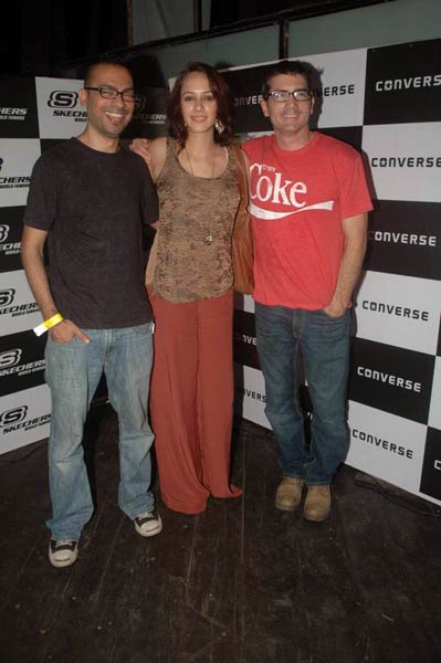 जब एक पार्टी में लगा सितारों का जमघट | दीपिका के जलवे