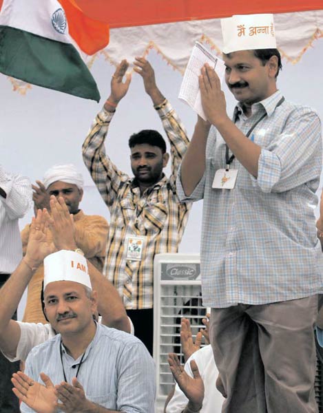 26 अक्‍टूबर 2011: तस्‍वीरों में देखें इंडिया टुडे | पढ़ें: इंडिया टुडे