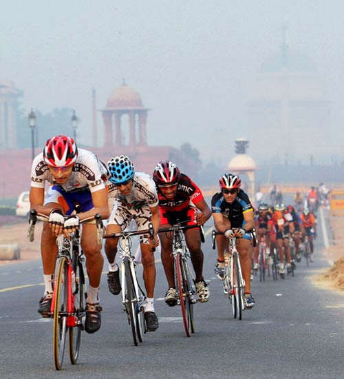 9 अक्‍टूबर 2011: तस्‍वीरों में देखें दिनभर की बड़ी खबरें | पढ़ें