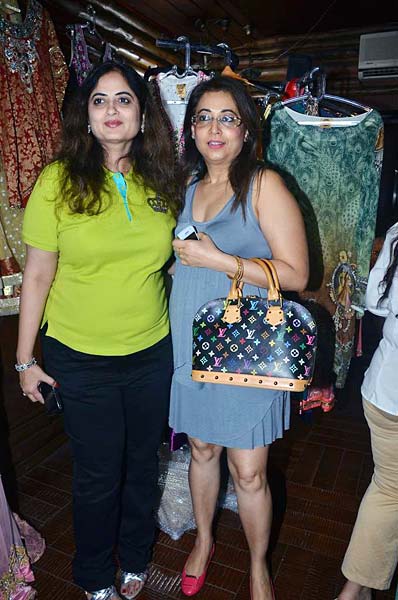 निम्‍मू के कलेक्‍शन लॉन्‍च पर हसीनाएं | ब्राइडल वीक