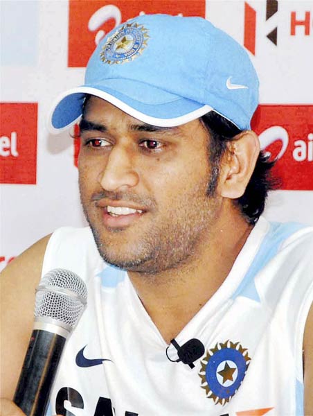 13 अक्टूबर 2011: तस्वीरों में देखें दिनभर की बड़ी खबरें | पढ़ें