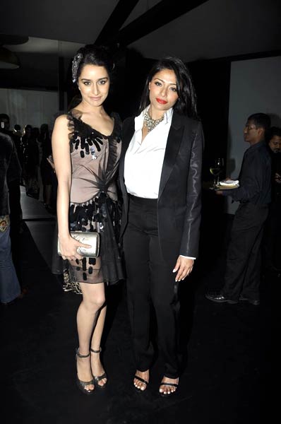 'डिओर' की पार्टी में सितारों का जमावड़ा... | परियों का जलवा