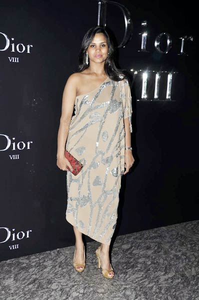 'डिओर' की पार्टी में सितारों का जमावड़ा... | परियों का जलवा