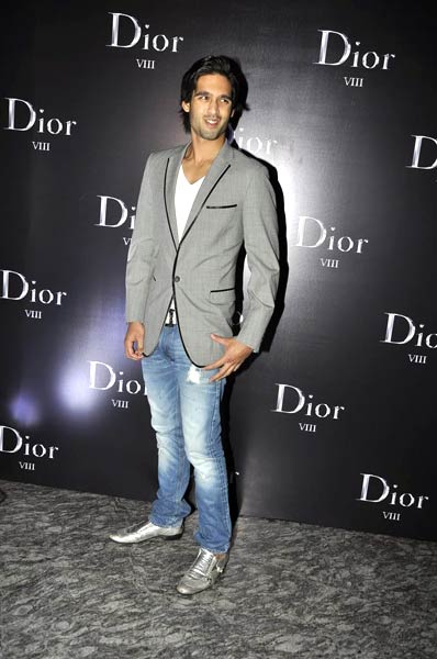 'डिओर' की पार्टी में सितारों का जमावड़ा... | परियों का जलवा