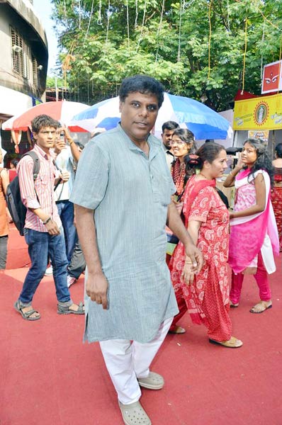 सिनेमा जगत के दिग्‍गजों की दुर्गापूजा...। विशेष कवरेज