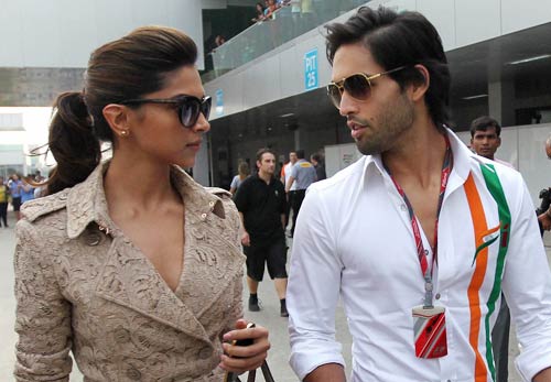 एफ-1 रेस देखने पहुंचे सितारे | सेबेस्टियन बने चैंपियन