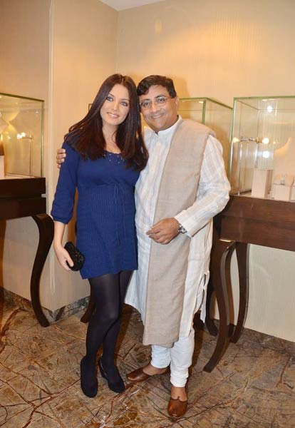 फराह अली की पार्टी में हुस्‍न परियां |   हुस्‍न जो दीवाना बना दे...