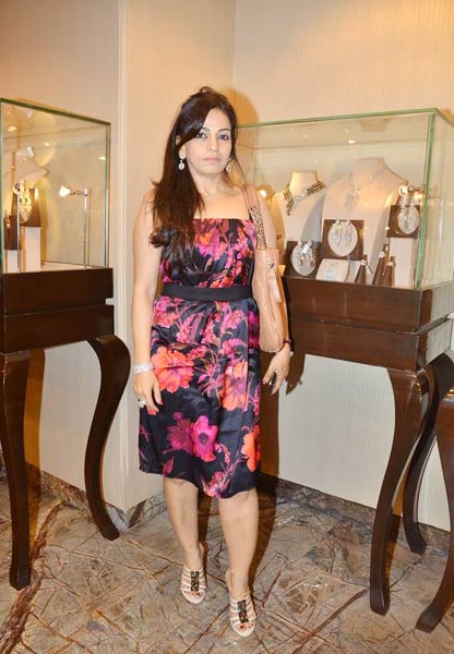 फराह अली की पार्टी में हुस्‍न परियां |   हुस्‍न जो दीवाना बना दे...