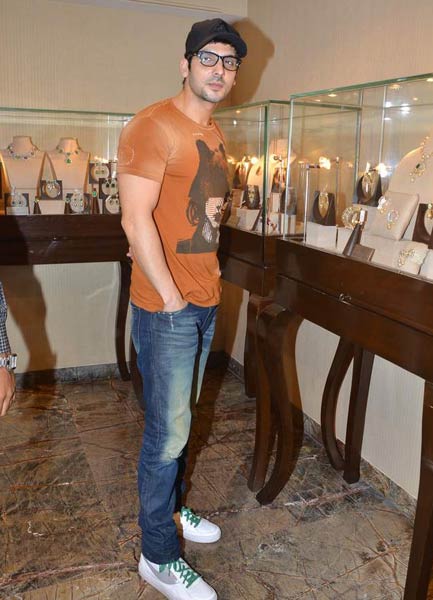 फराह अली की पार्टी में हुस्‍न परियां |   हुस्‍न जो दीवाना बना दे...