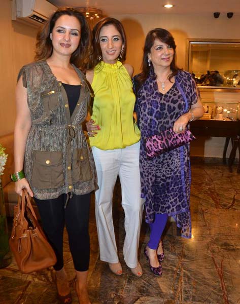 फराह अली की पार्टी में हुस्‍न परियां |   हुस्‍न जो दीवाना बना दे...