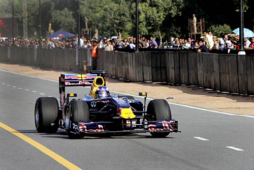 राजपथ पर दिखा फार्मूला वन का ट्रैलर