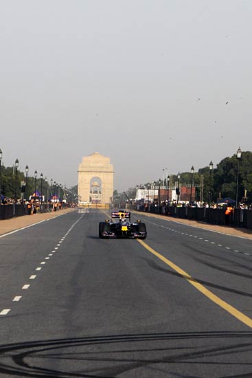 राजपथ पर दिखा फार्मूला वन का ट्रैलर