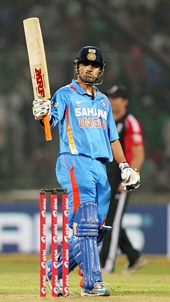 दूसरे वनडे में टीम इंडिया ने इंग्‍लैंड को दी करारी मात