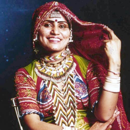 बिग बॉस-5: दो होस्ट, 1 एक विलेन और 13 हसीनाएं