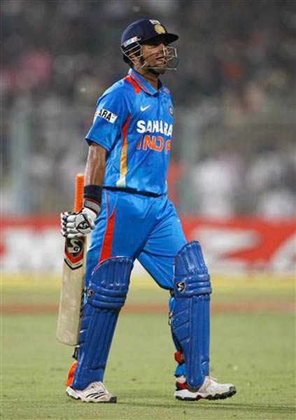 टी-20 मैच जीतकर इंग्‍लैंड ने बचाई प्रतिष्‍ठा