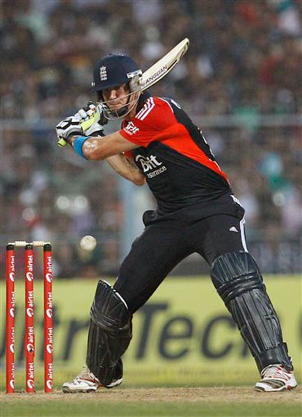 टी-20 मैच जीतकर इंग्‍लैंड ने बचाई प्रतिष्‍ठा