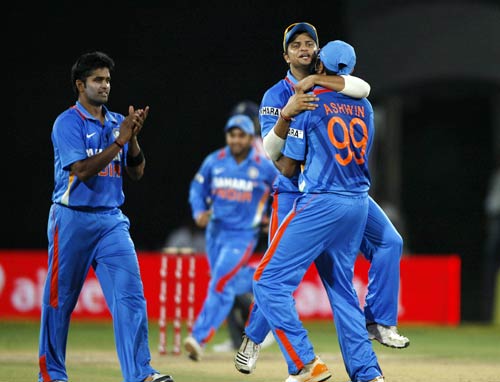 इंग्लैंड के खिलाफ धोनी-रैना का धमाल