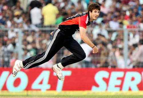 5वें वनडे में धोनी ने दिखाया दम | धोनी पर विशेष