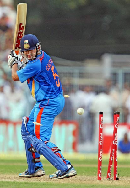 5वें वनडे में धोनी ने दिखाया दम | धोनी पर विशेष