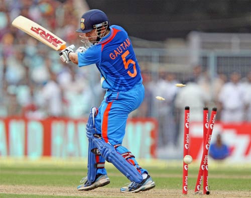 5वें वनडे में धोनी ने दिखाया दम | धोनी पर विशेष