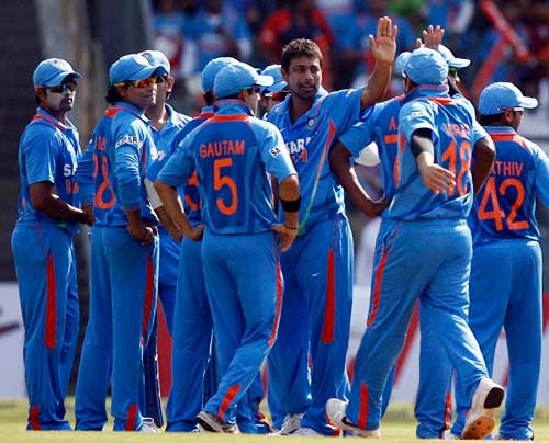 23 अक्‍टूबर 2011: तस्वीरों में देखें दिनभर की बड़ी खबरें | पढ़ें