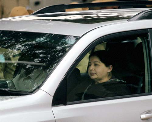 20 अक्टूबर 2011: तस्वीरों में देखें दिनभर की बड़ी खबरें | पढ़ें