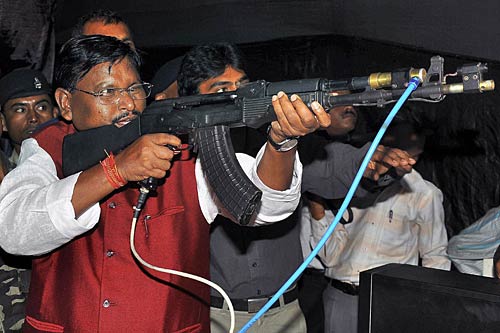 21 अक्‍टूबर 2011: तस्वीरों में देखें दिनभर की बड़ी खबरें  | पढ़ें