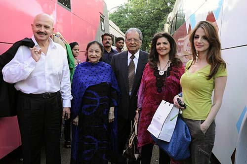 'जस्ट डांस' में थिरके बॉलीवुड सितारे | कैटरीना के ठुमके... 