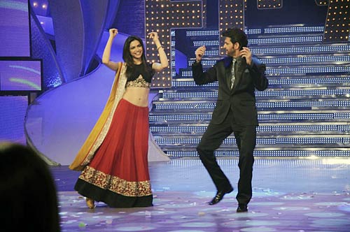 'जस्ट डांस' में थिरके बॉलीवुड सितारे | कैटरीना के ठुमके... 