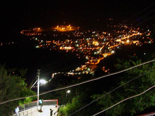 चलो बुलावा आया है, माता ने बुलाया है... | विशेष कवरेज