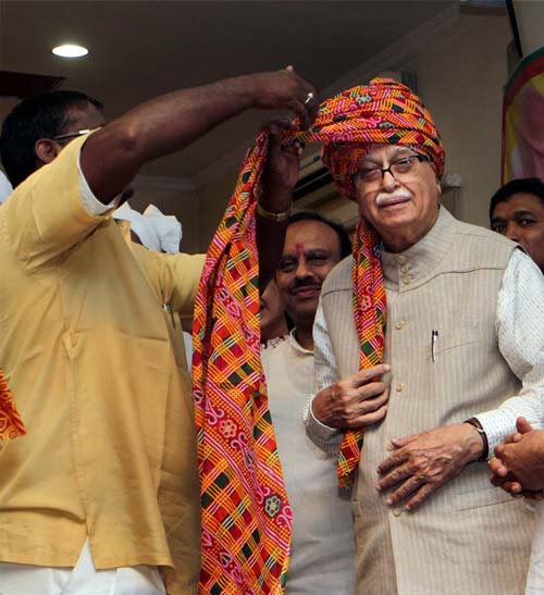 9 अक्‍टूबर 2011: तस्‍वीरों में देखें दिनभर की बड़ी खबरें | पढ़ें