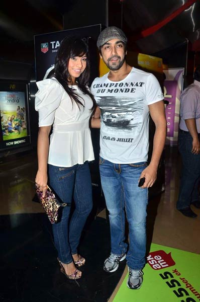 'लव, ब्रेकअप और जिंदगी' के प्रीमियर में सितारे | फोटोशूट