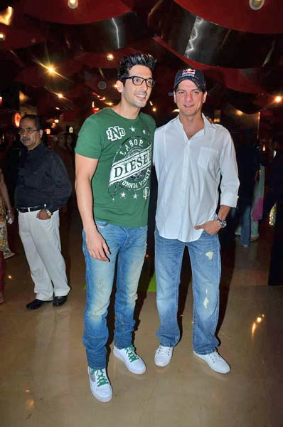 'लव, ब्रेकअप और जिंदगी' के प्रीमियर में सितारे | फोटोशूट