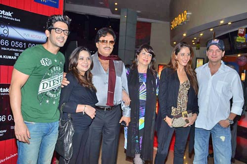 'लव, ब्रेकअप और जिंदगी' के प्रीमियर में सितारे | फोटोशूट